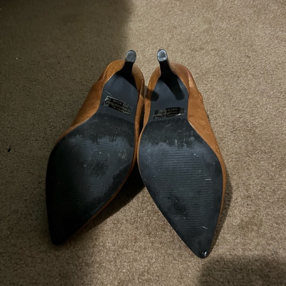 Brown heels - Picture 2 of 3